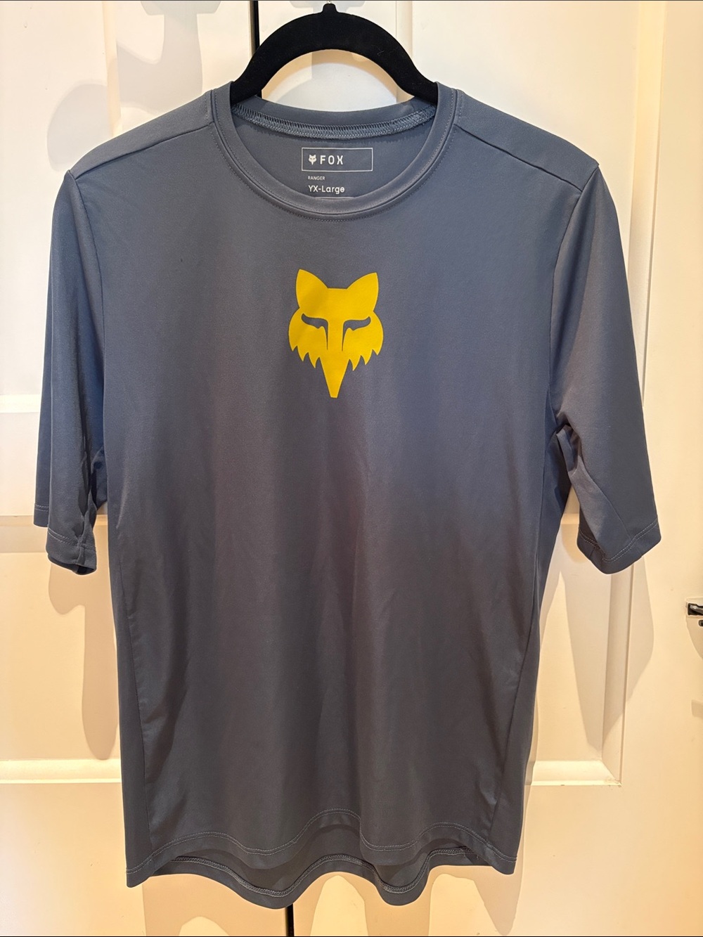 Fox Short-Sleeve Tee - Gray with Yellow Fox Head